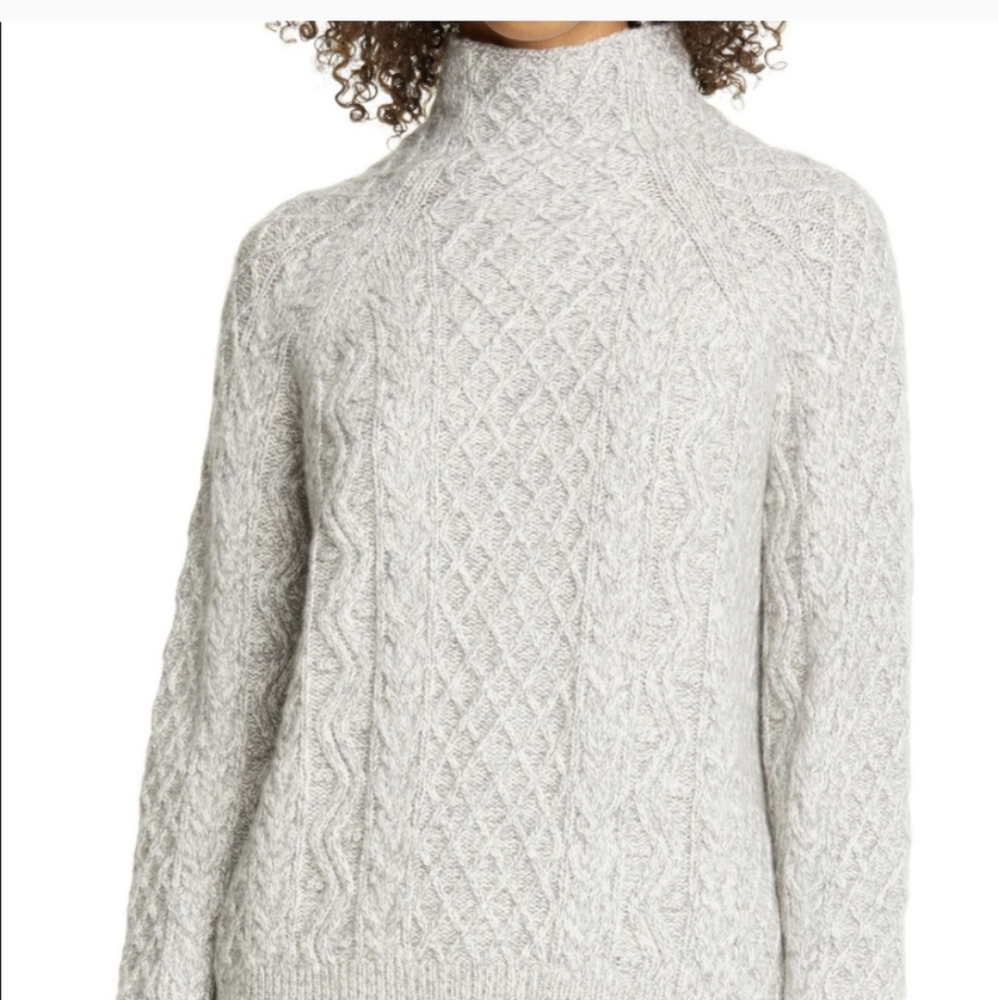 Vince. Cowl neck Sweater XL